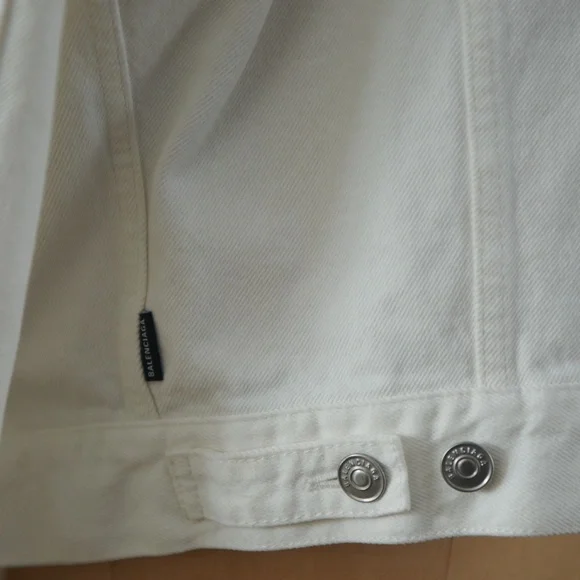 Balenciaga White Denim Jacket Size 38 (M) Logo Buttons andEmbroidery 2018